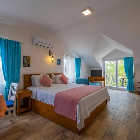 Infinity Lily Fethiye