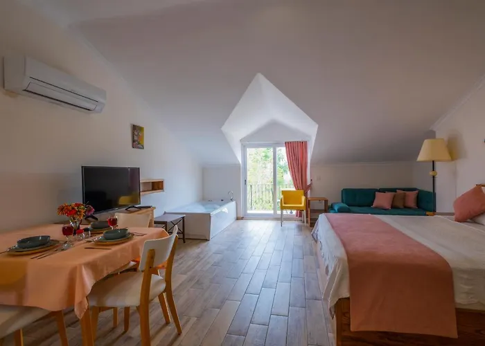 Infinity Lily Fethiye